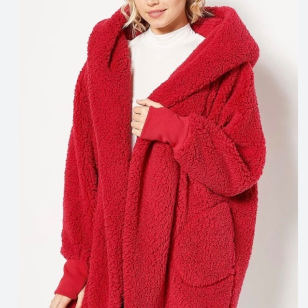 G.I.L.I.  Regular Oversized Sherpa Lounger with Hood RED